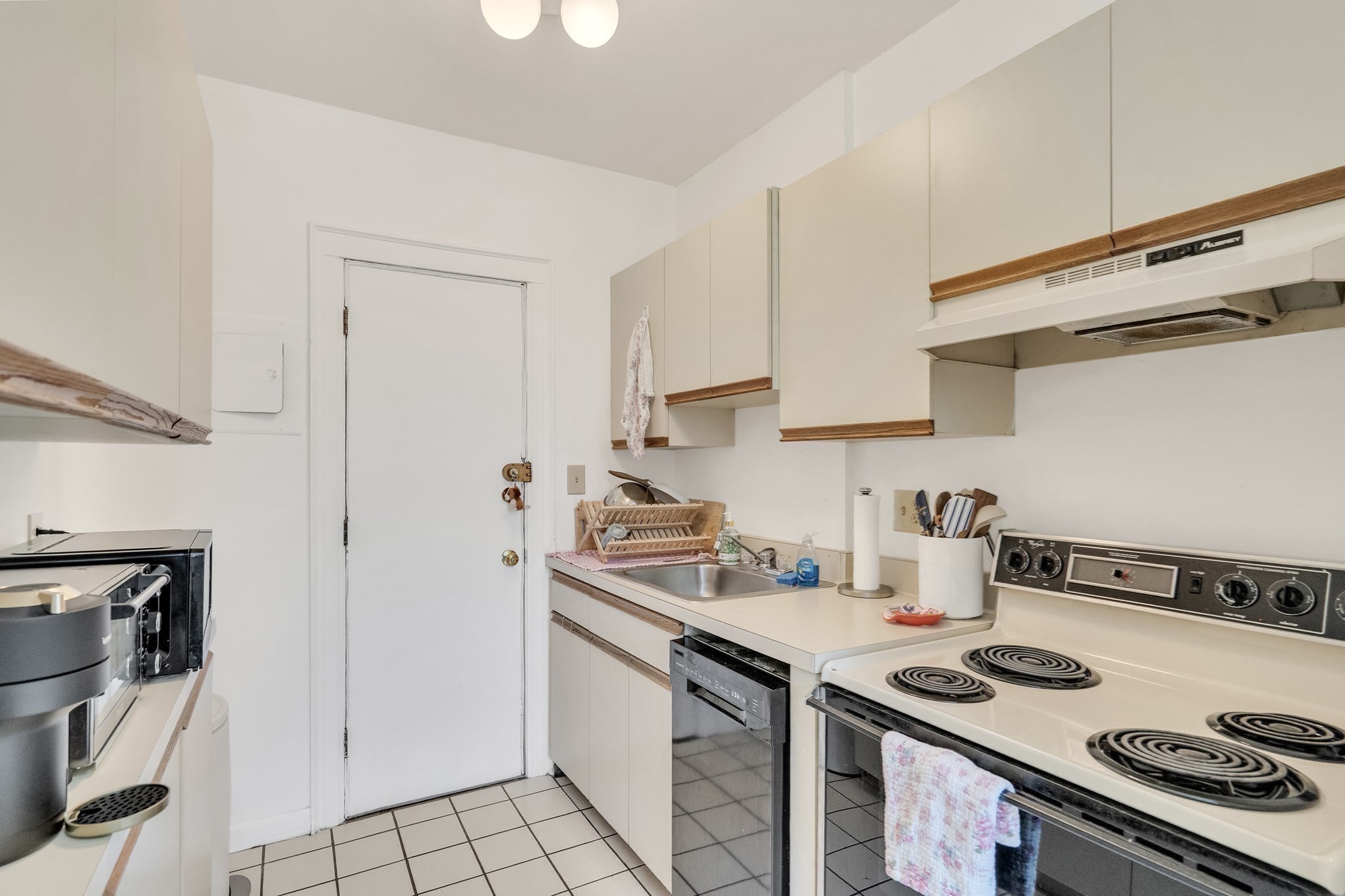141 Englewood Ave # 23 Property Photo 19