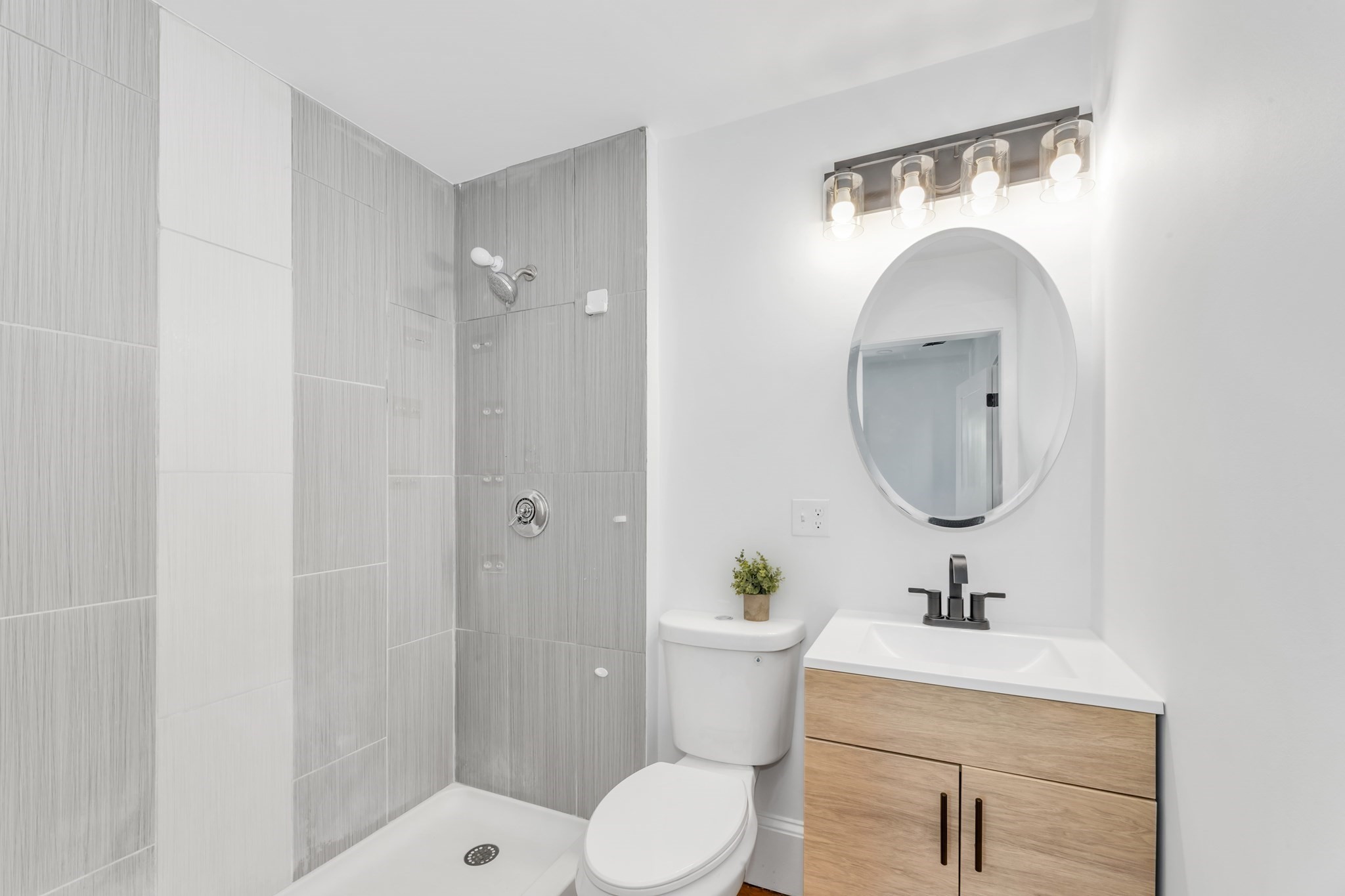 35 George Street # 2 Property Photo 14