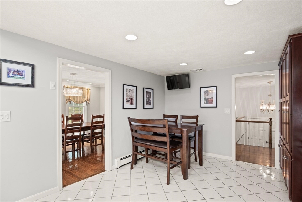 4 Pentucket Ln Property Photo 15