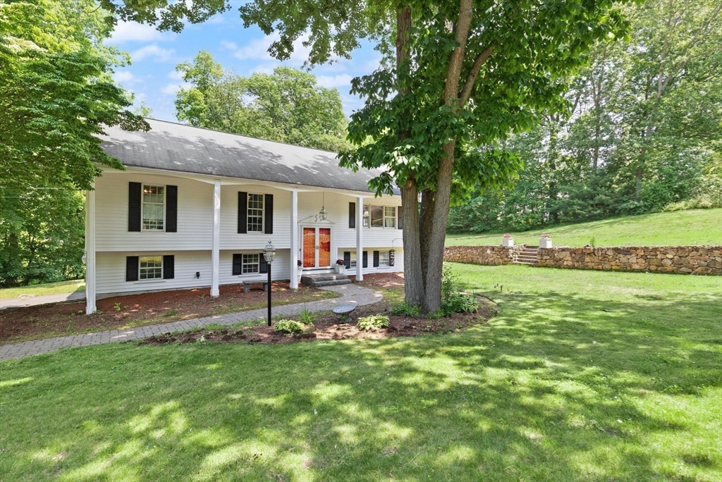 4 Pentucket Ln Property Photo 36