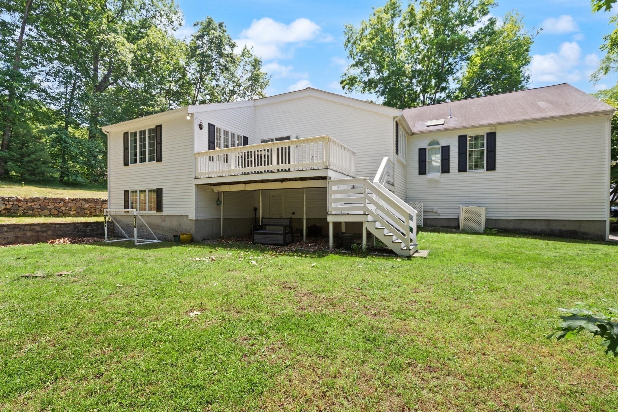 4 Pentucket Ln Property Photo 37