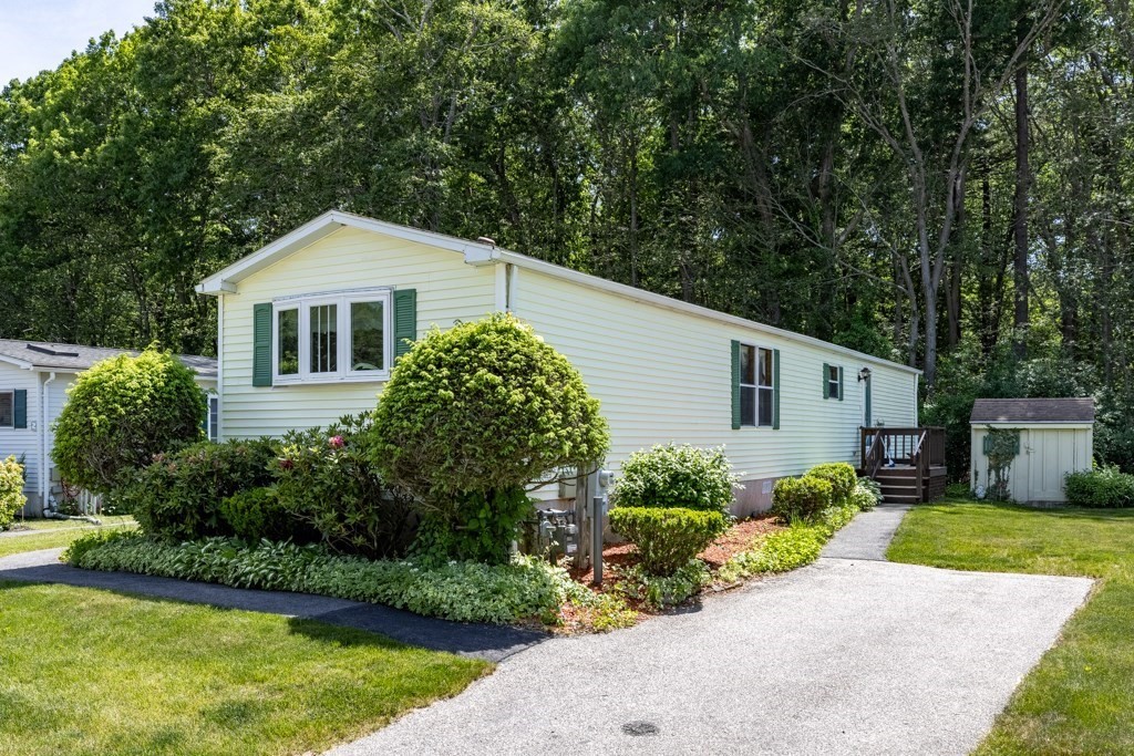 4 Birch Property Photo 2