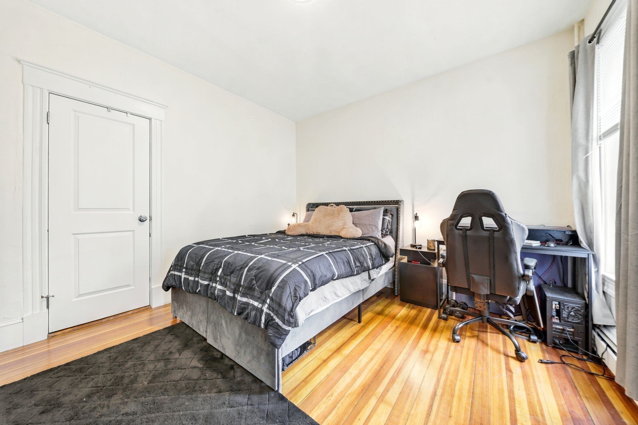 32 Irwin St Property Photo 11