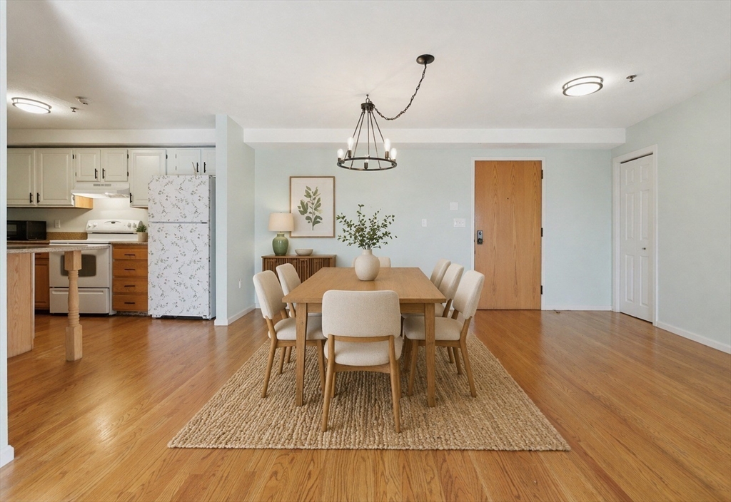39 Parlin St # 404 Property Photo 3
