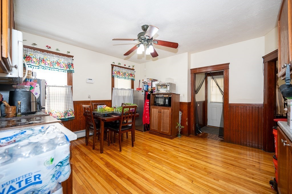 126 Sterling St Property Photo 3