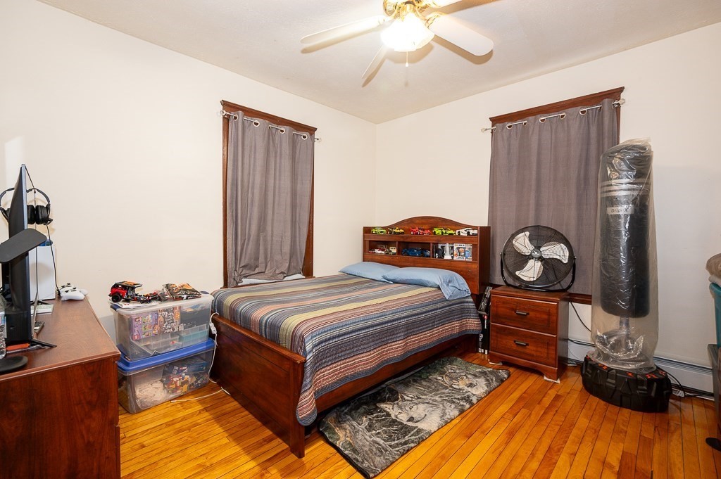 126 Sterling St Property Photo 10