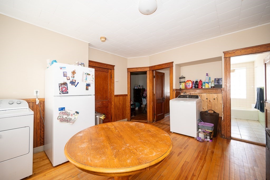126 Sterling St Property Photo 15