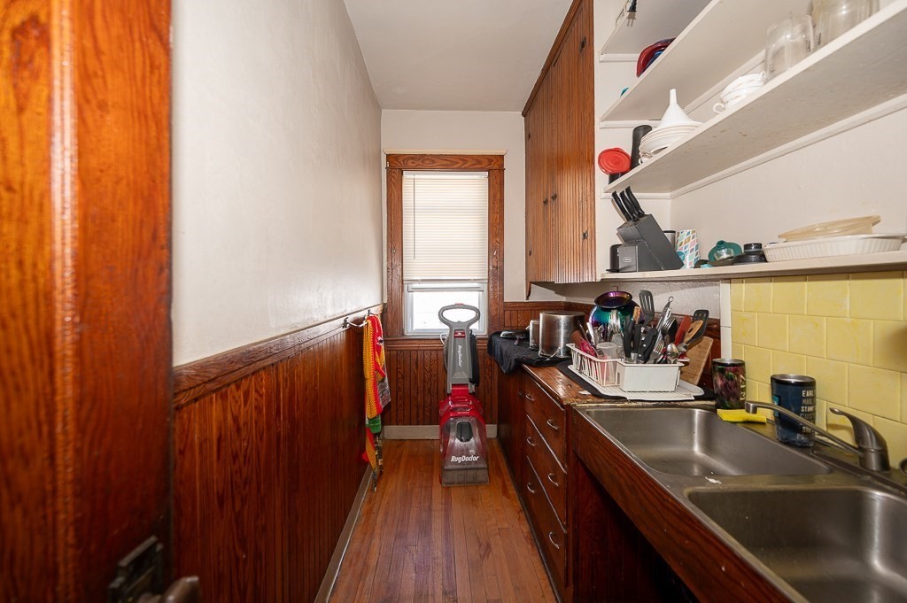 126 Sterling St Property Photo 17