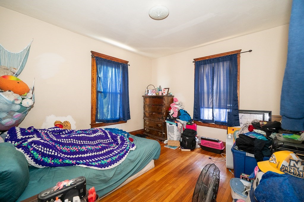 126 Sterling St Property Photo 25