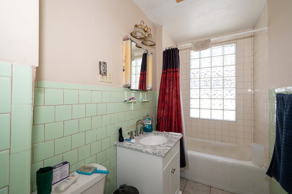 126 Sterling St Property Photo 26