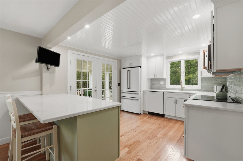 223 Plum Hollow Rd Property Photo 7