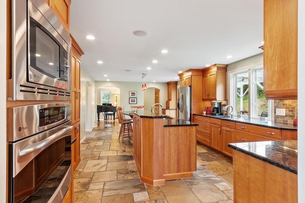 5 Overlook Circle Property Photo 11