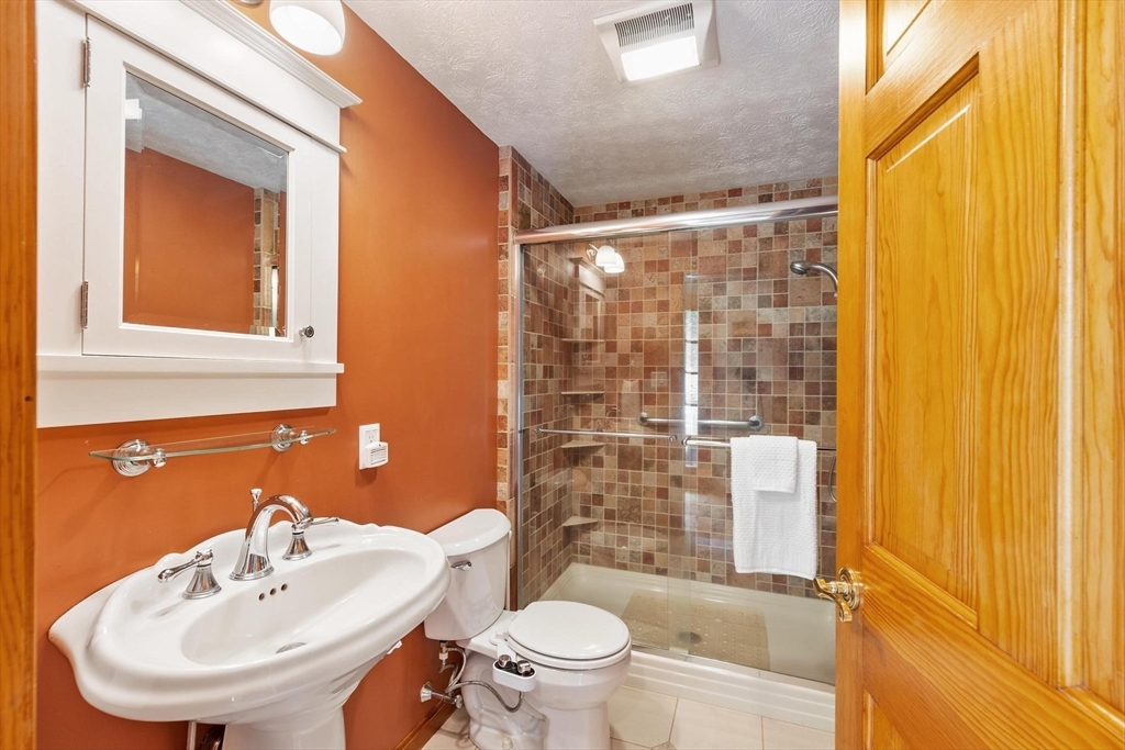 5 Overlook Circle Property Photo 19