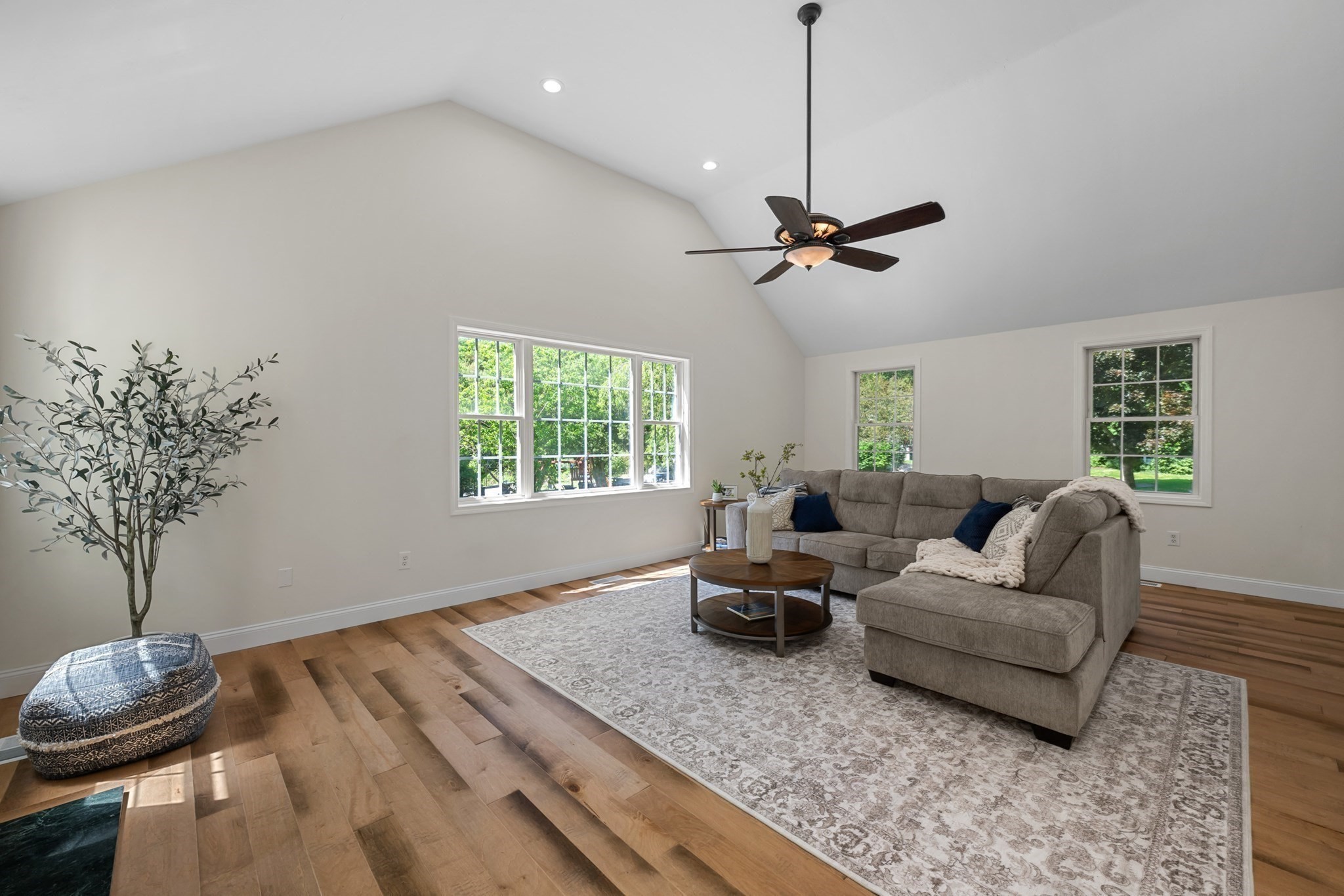 128 Memorial Dr