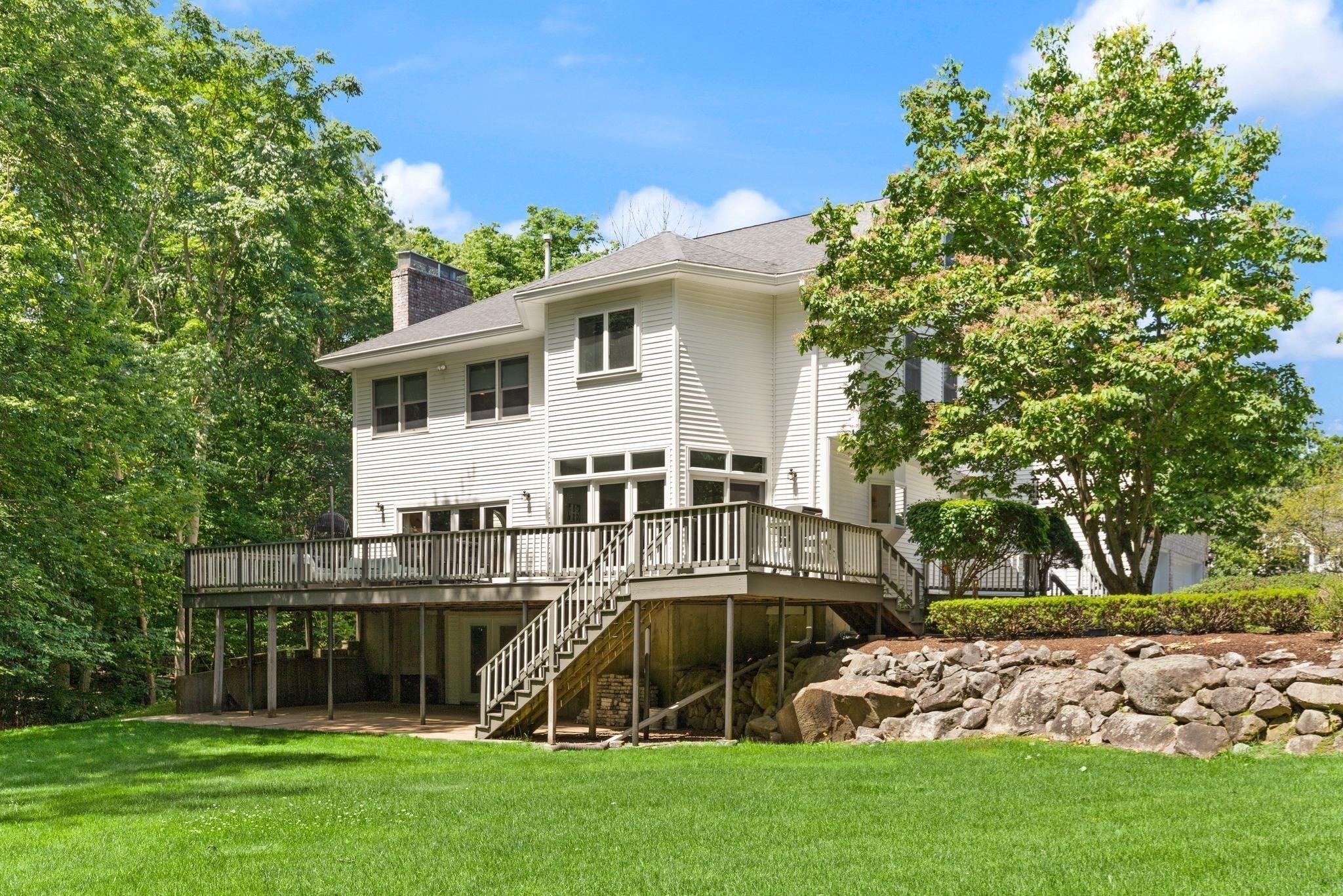 9 Riverside Terrace Property Photo 3