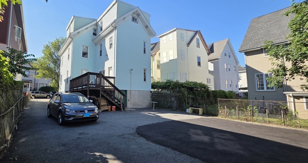 8 Sargent Ave Property Photo 3