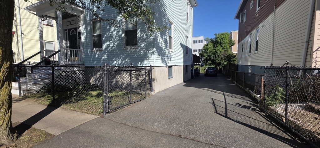 8 Sargent Ave Property Photo 8