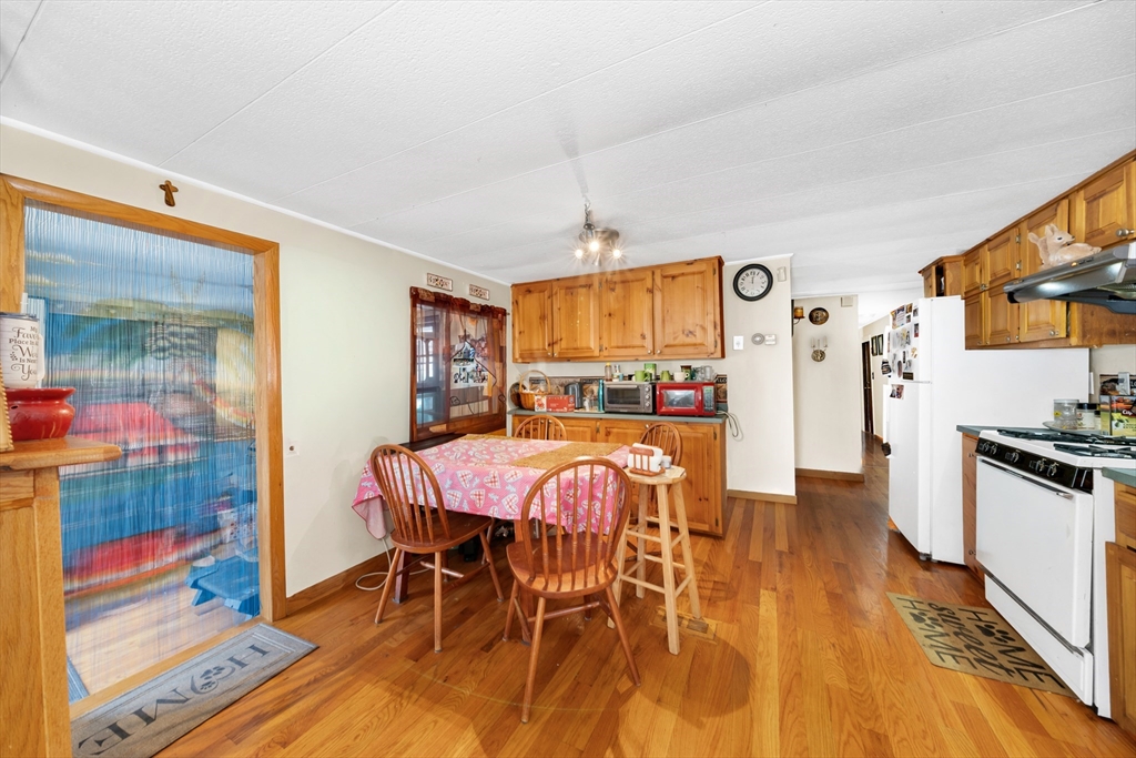 154 Newbury St # 26 Property Photo 3
