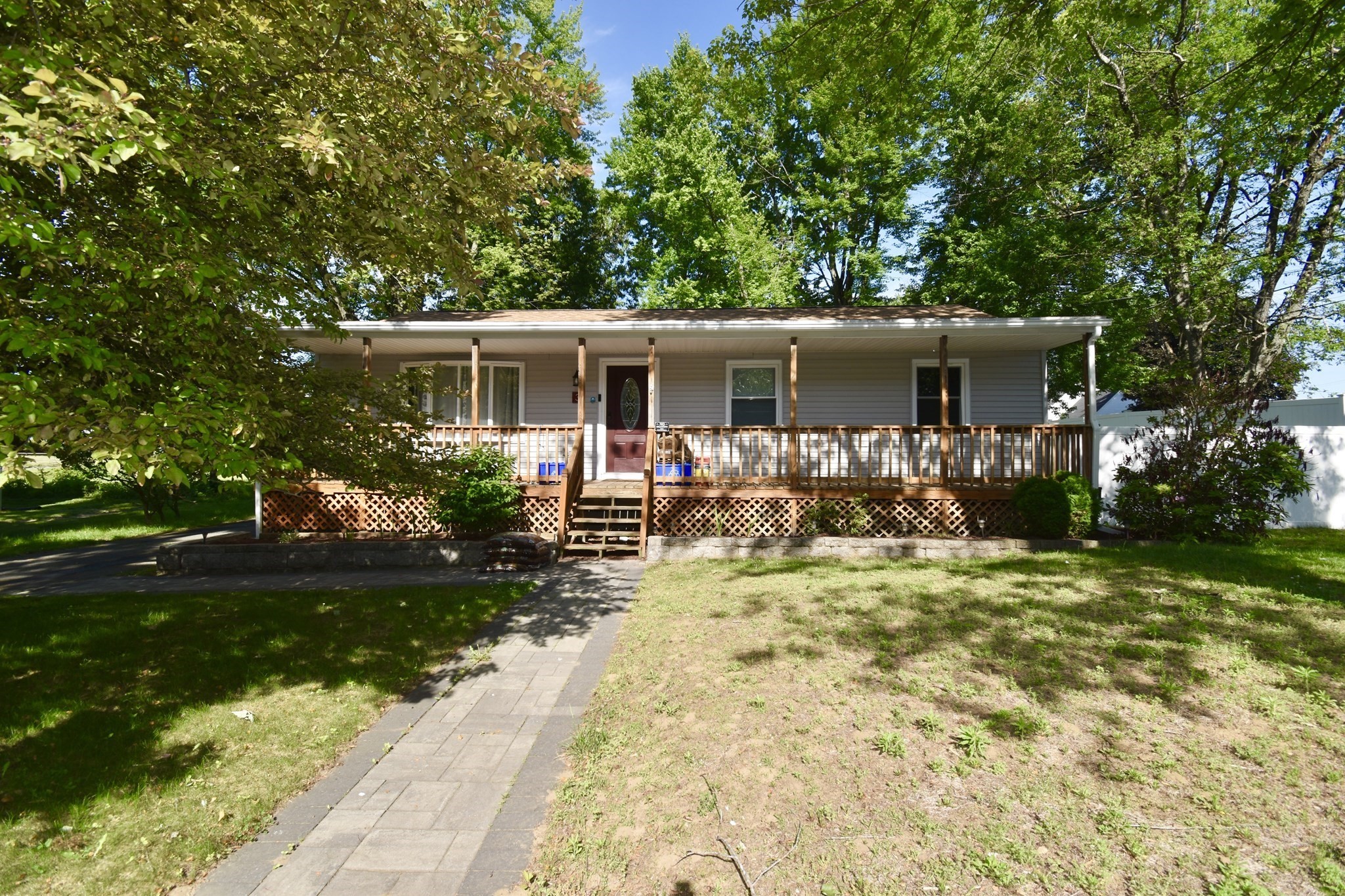 3 Vineland Ave Property Photo 4