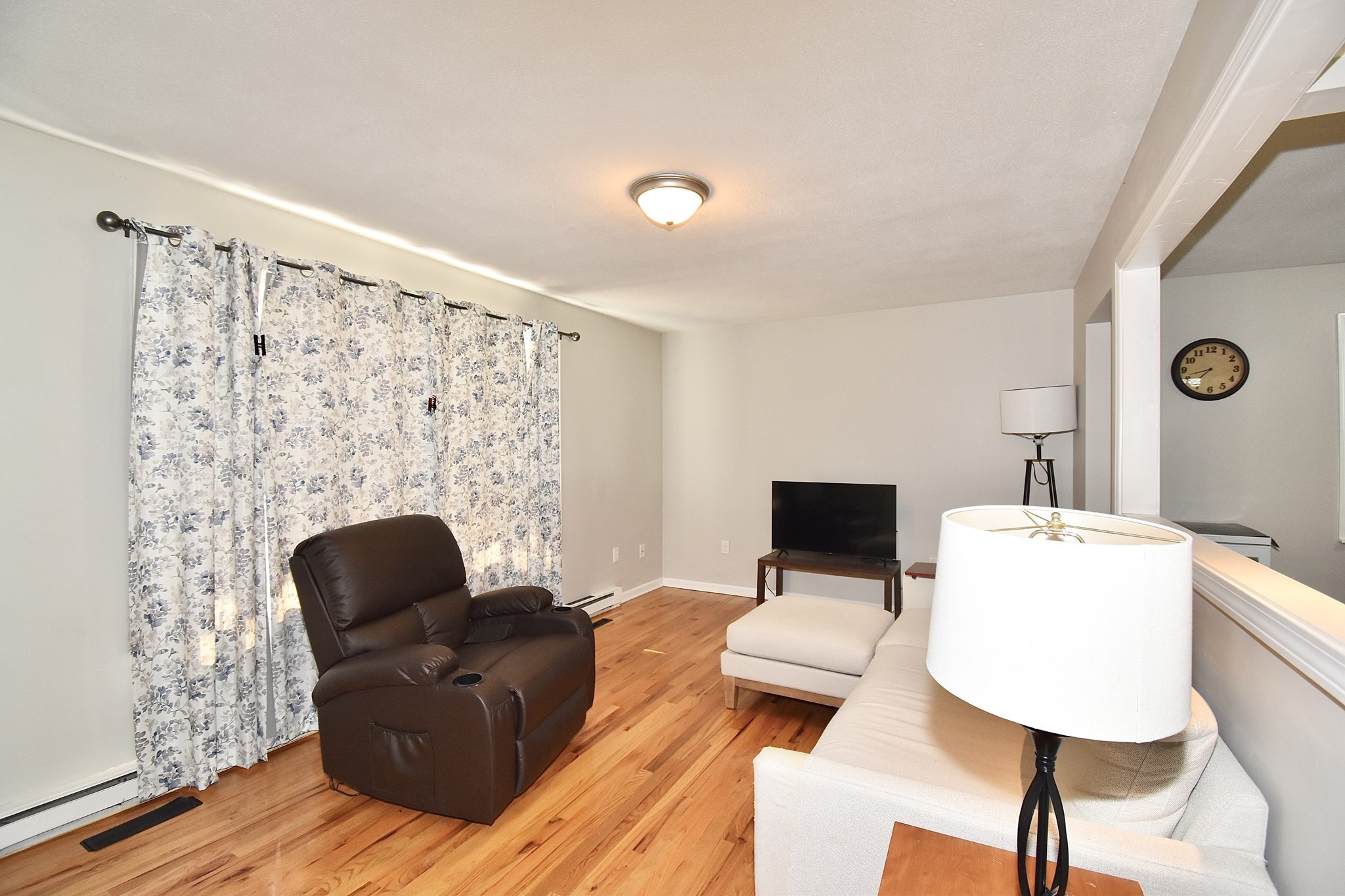 3 Vineland Ave Property Photo 16