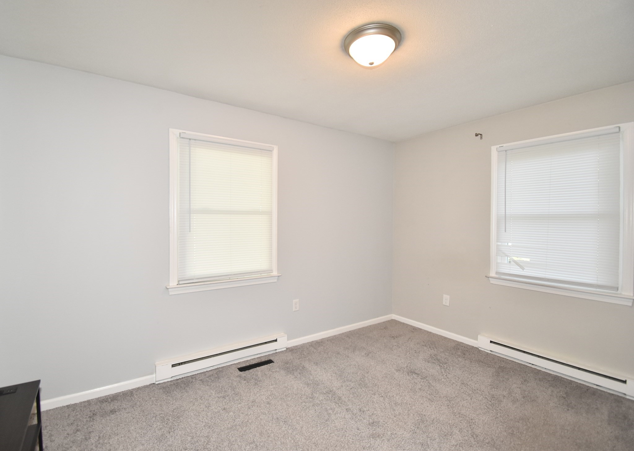3 Vineland Ave Property Photo 18