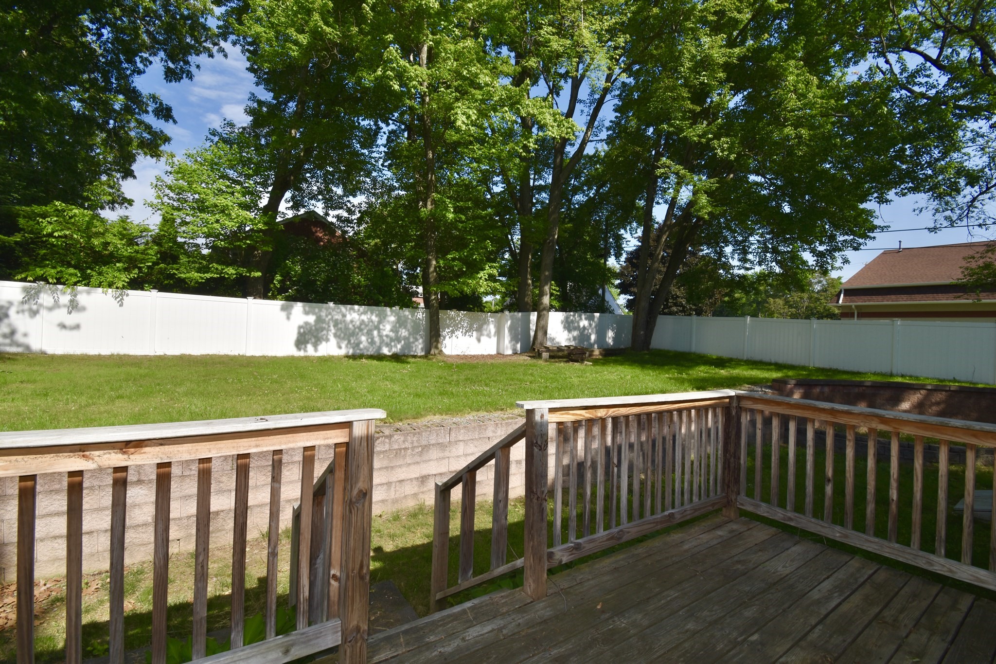 3 Vineland Ave Property Photo 25