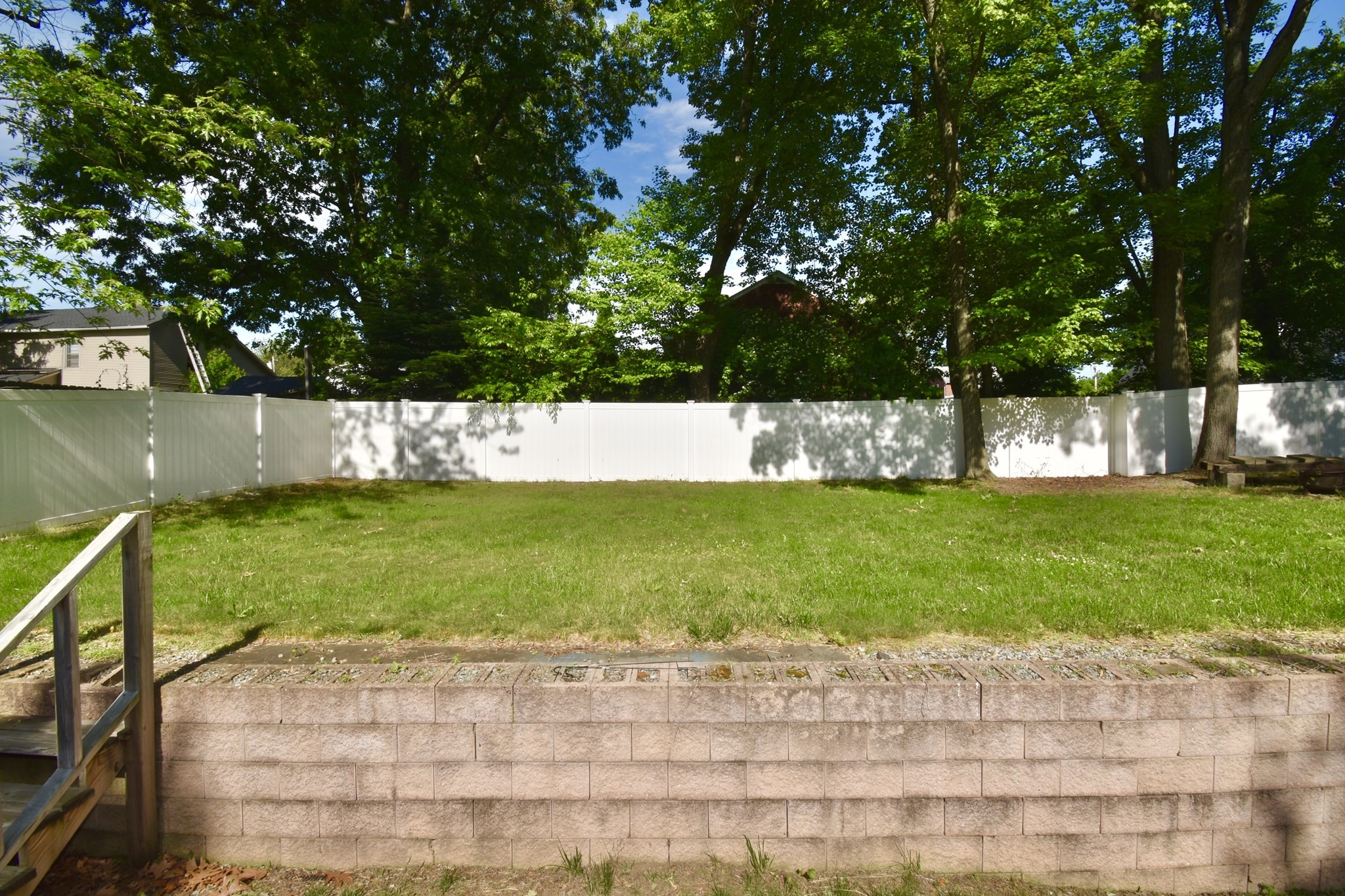3 Vineland Ave Property Photo 27