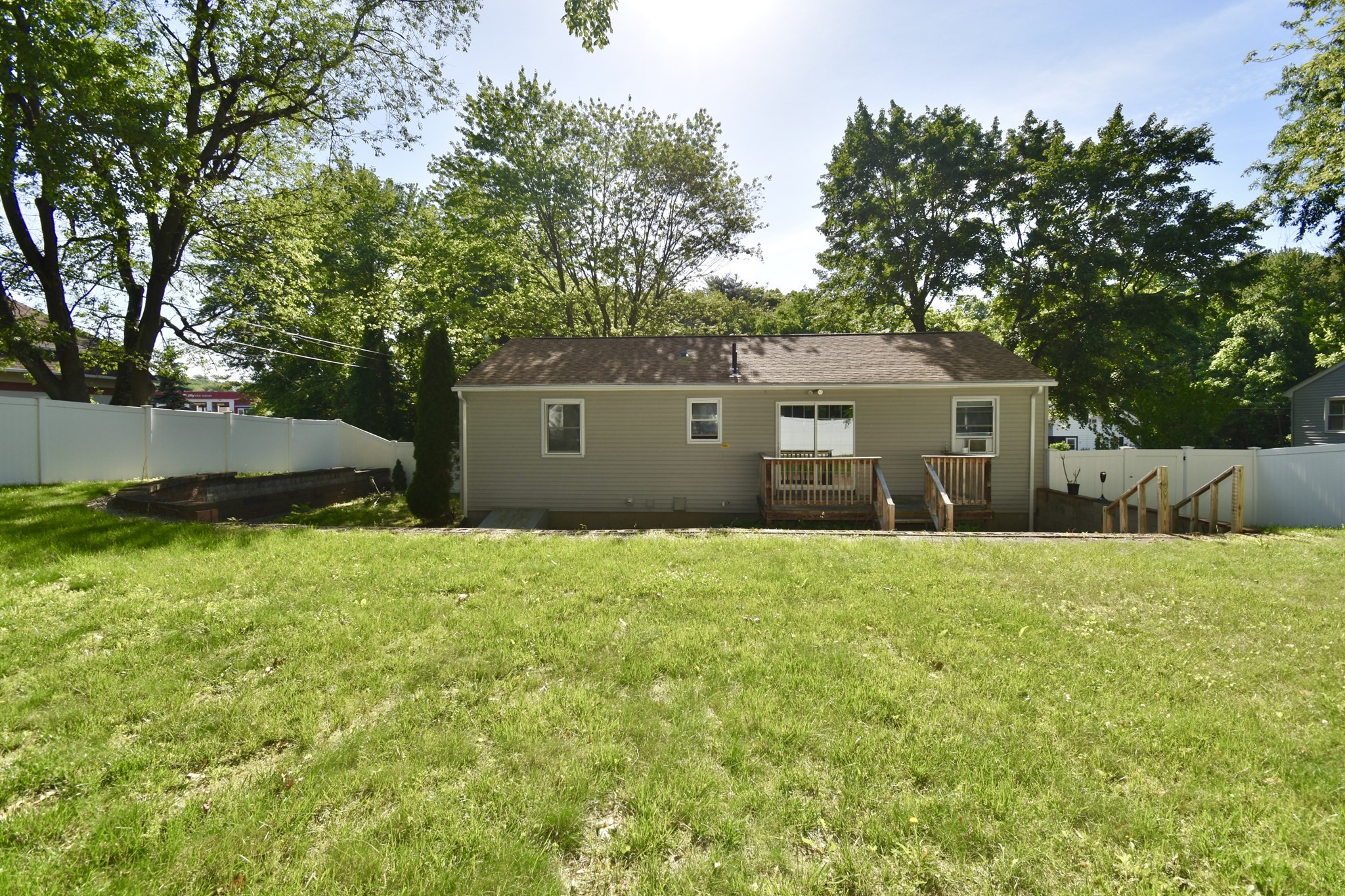 3 Vineland Ave Property Photo 29