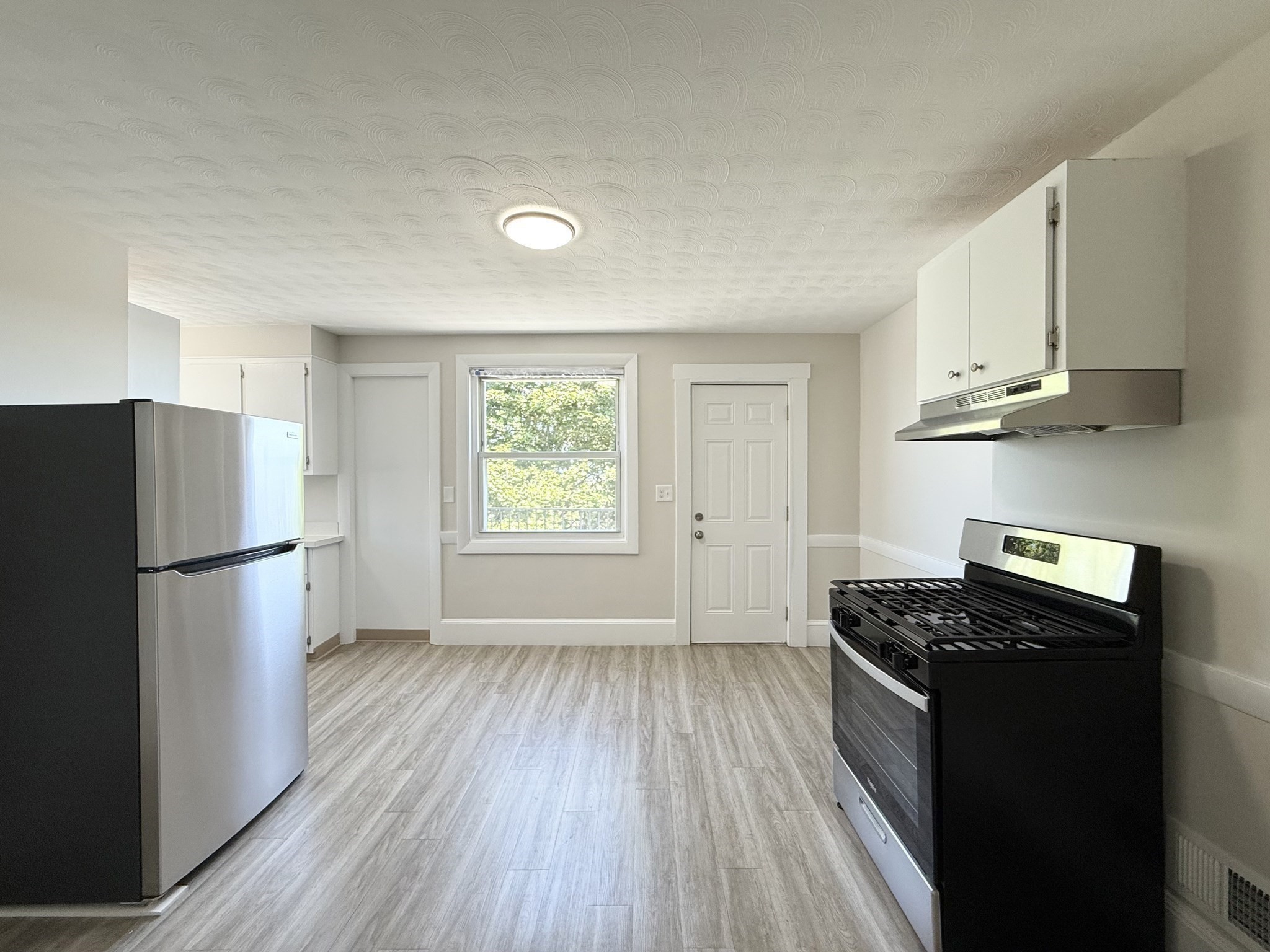 73 Campbell Avenue # 5 Property Photo 1