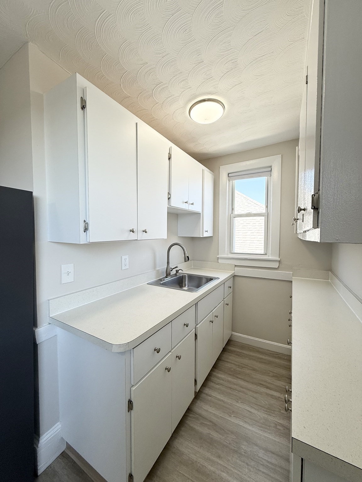 73 Campbell Avenue # 5 Property Photo 5