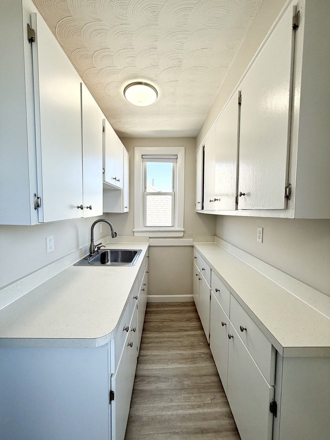 73 Campbell Avenue # 5 Property Photo 6