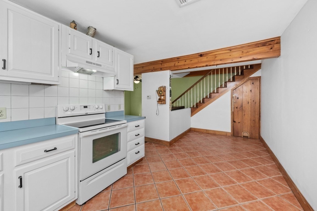 24 Birchwood Ave Property Photo 3