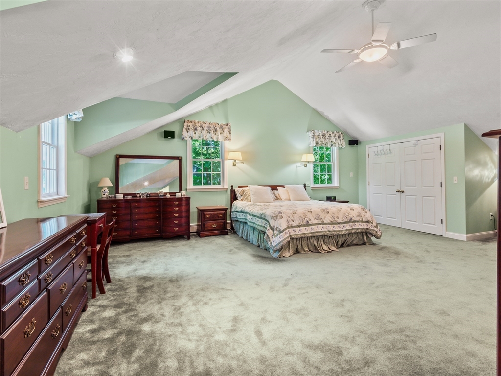 14 Running Brook Cir Property Photo 15