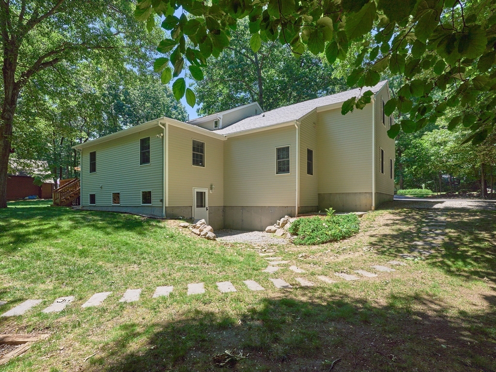 14 Running Brook Cir Property Photo 32