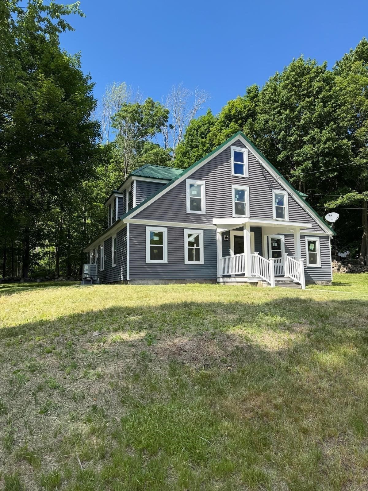 18 Main St Property Photo 3