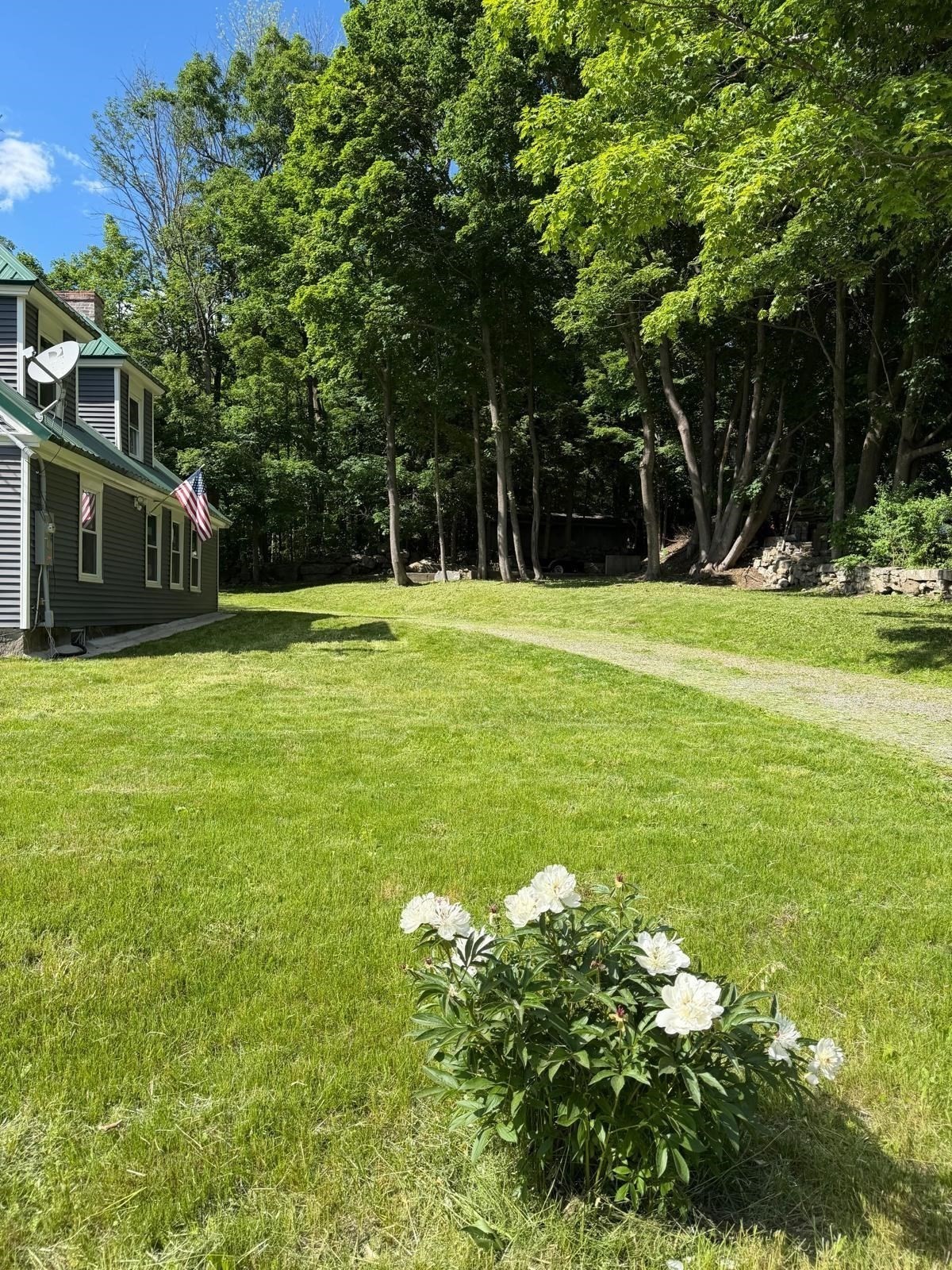 18 Main St Property Photo 5