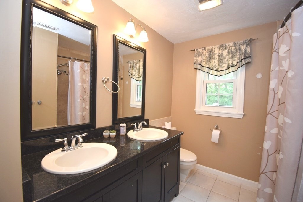 14 Colonial Drive Property Photo 29