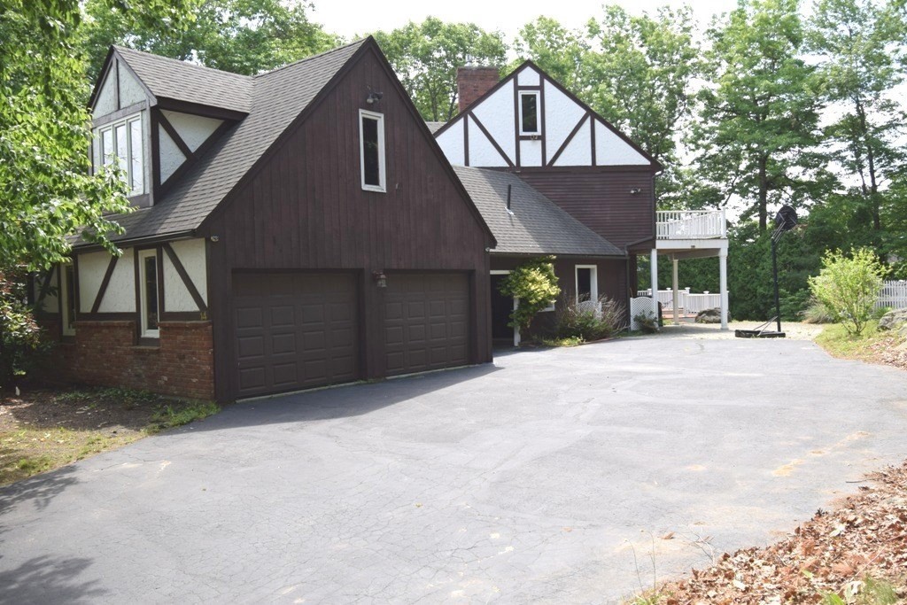 14 Colonial Drive Property Photo 41