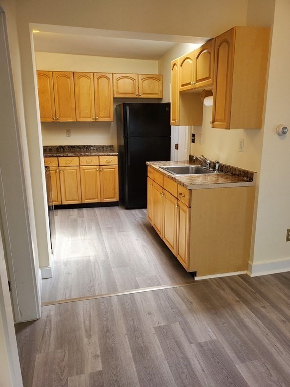 101 Oak Island St Property Photo 2