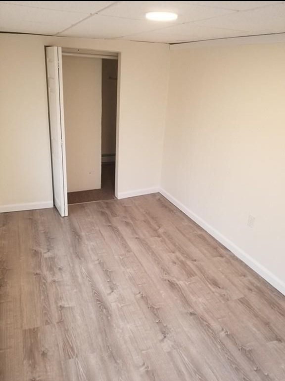 101 Oak Island St Property Photo 8