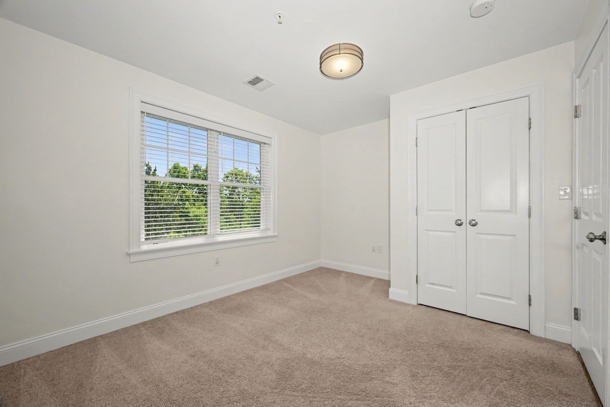 5 Clarks Hill Lane # 5 Property Photo 18