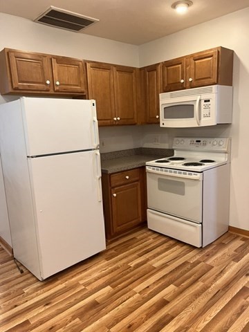 1 Rhubena St # 2L Property Photo 1