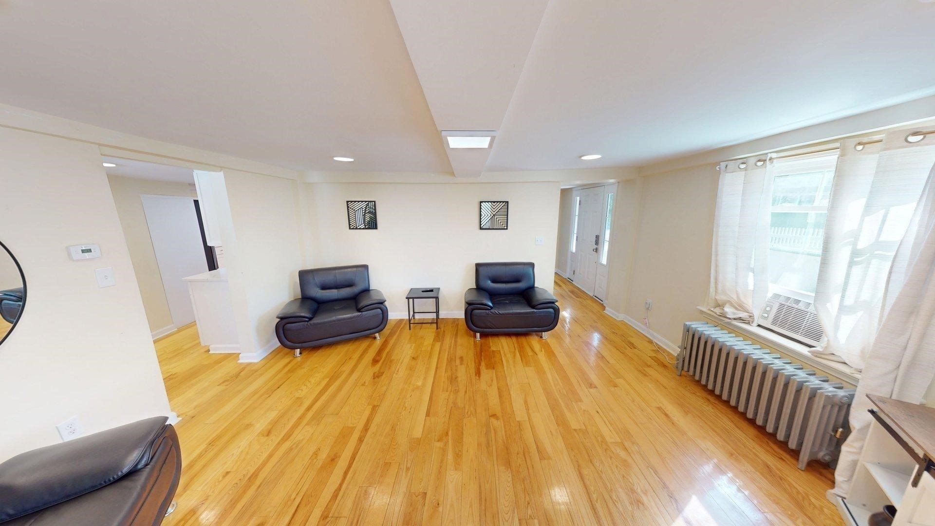 266 Webster St Property Photo 2