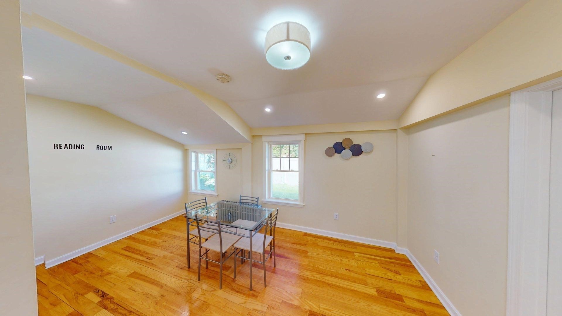 266 Webster St Property Photo 11