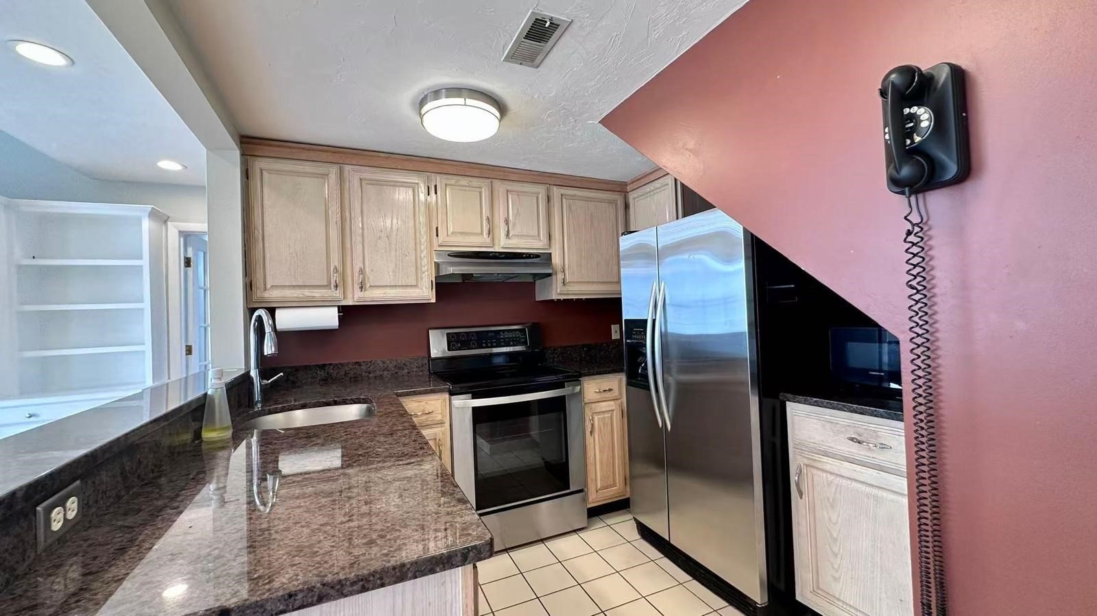 200 Falls # D309 Property Photo 5