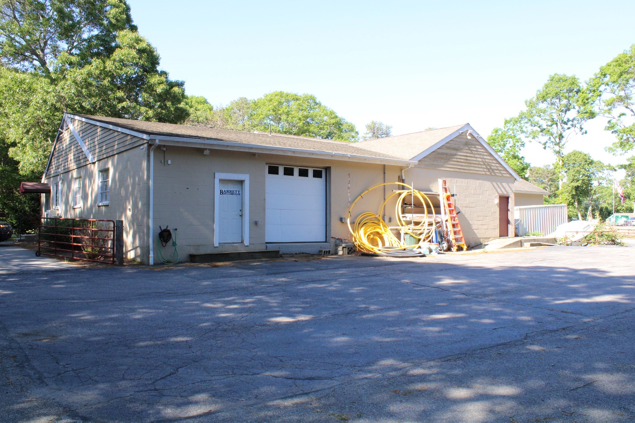 10 Edgerton Dr Property Photo 4