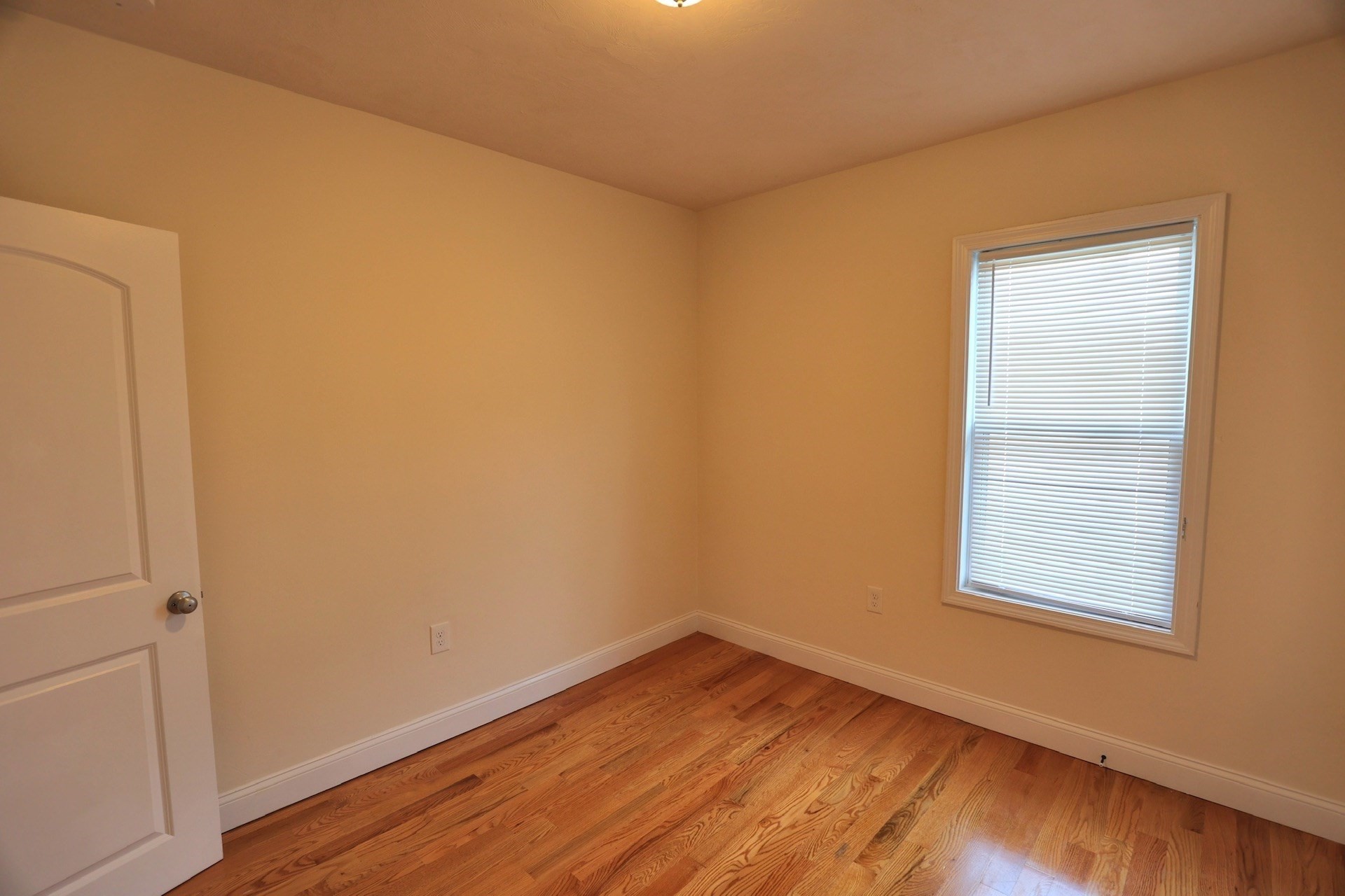 62 Lincoln Street # 2 Property Photo 4