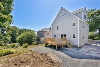 77 Rock Glen Rd Property Photo 3