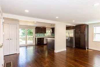 77 Rock Glen Rd Property Photo 10