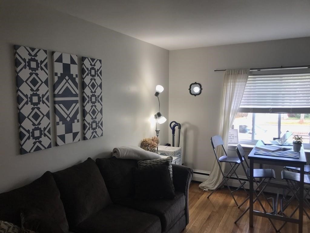 2012 Commonwealth Ave # 1e Property Photo 2